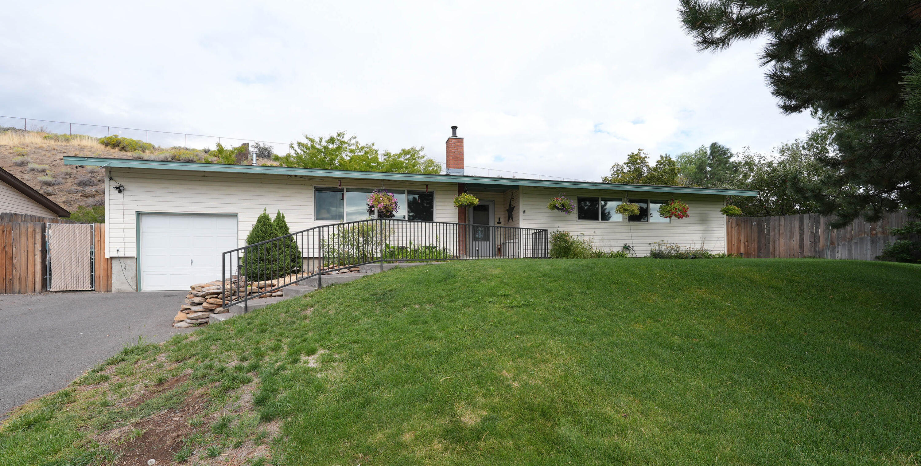 Falcon Heights Condominiums -Stage I - Residential