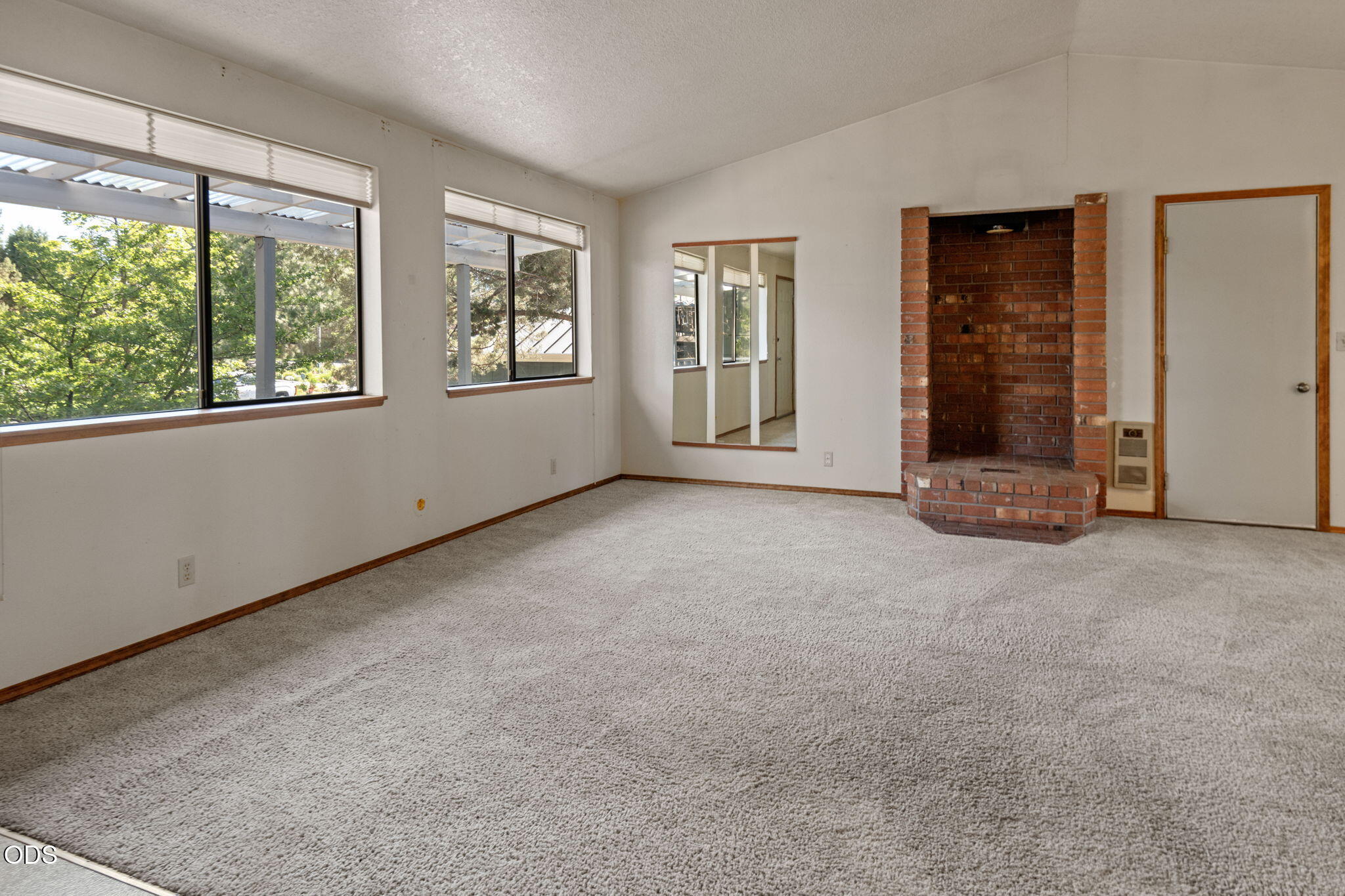 220 SW Maricopa Drive
