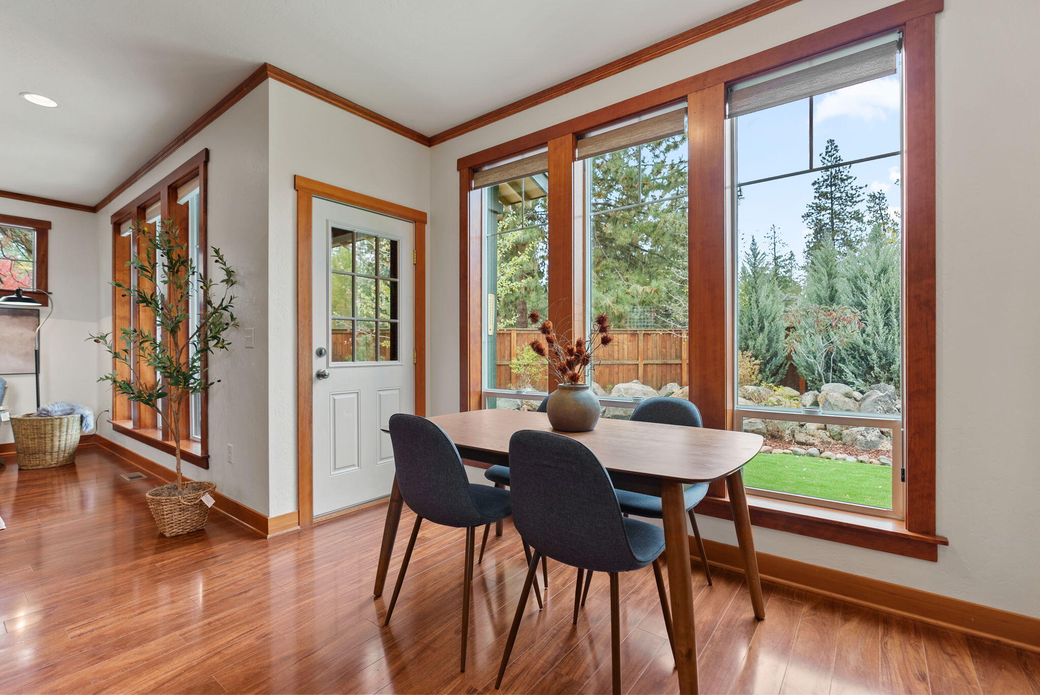 Roaring Springs - Residential