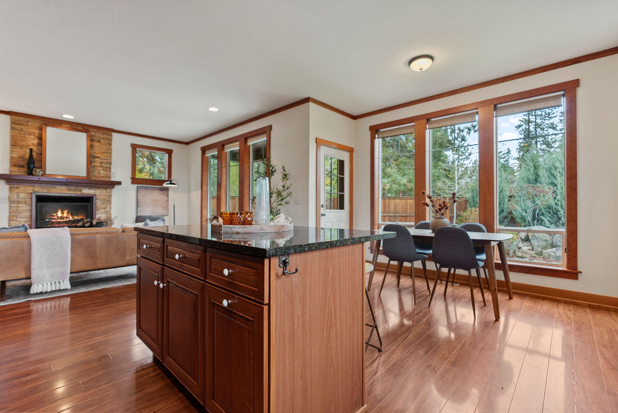 Roaring Springs - Residential