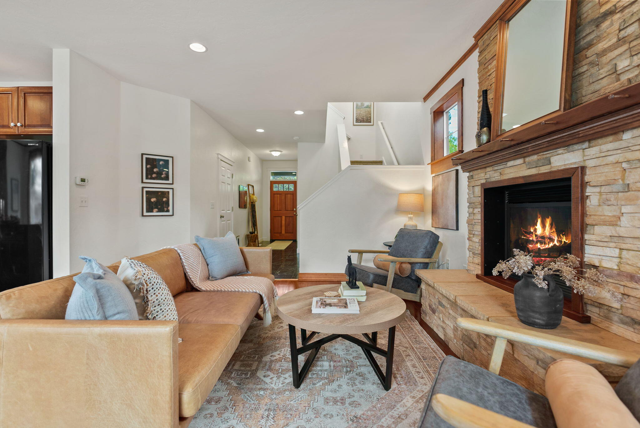 Roaring Springs - Residential