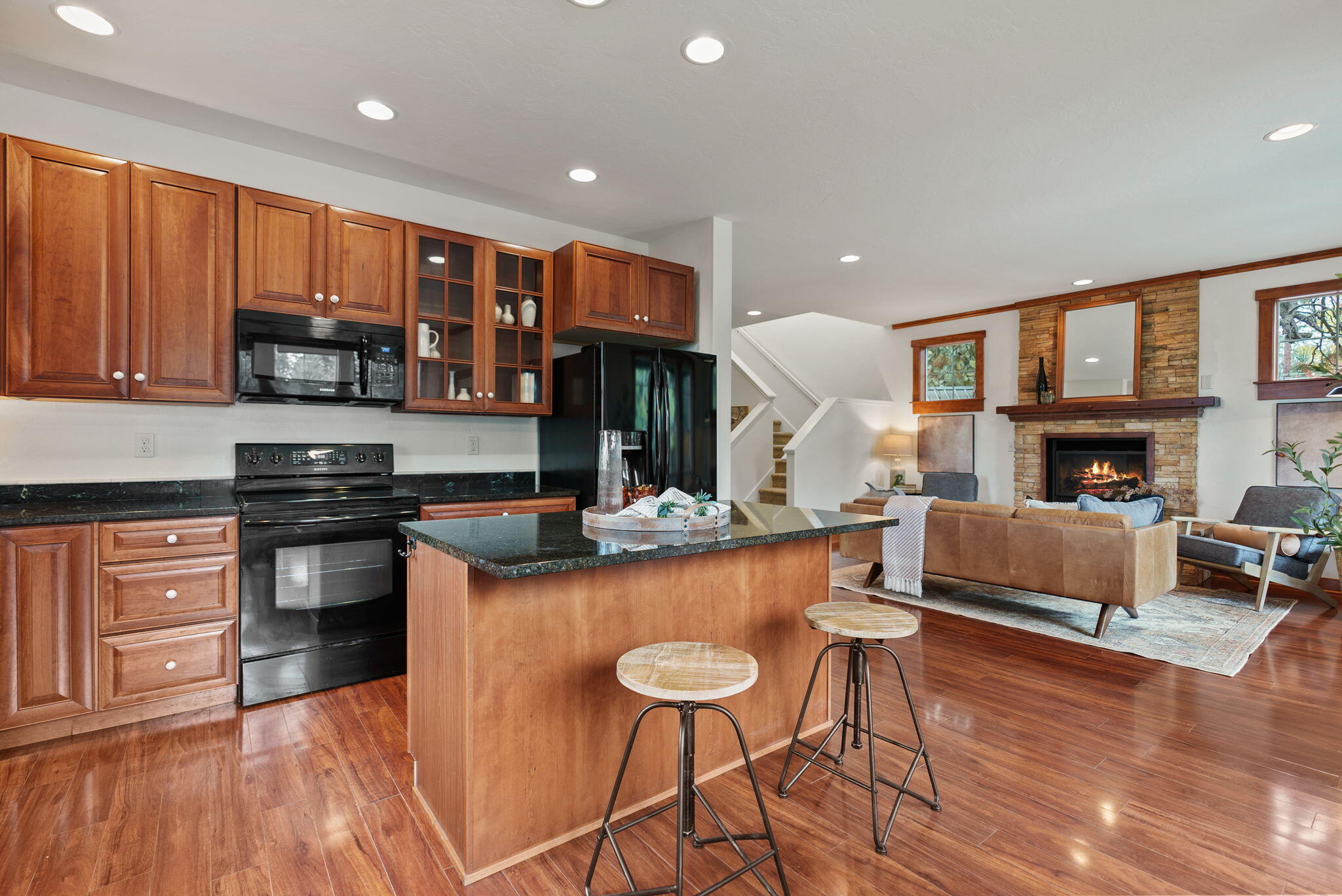 Roaring Springs - Residential