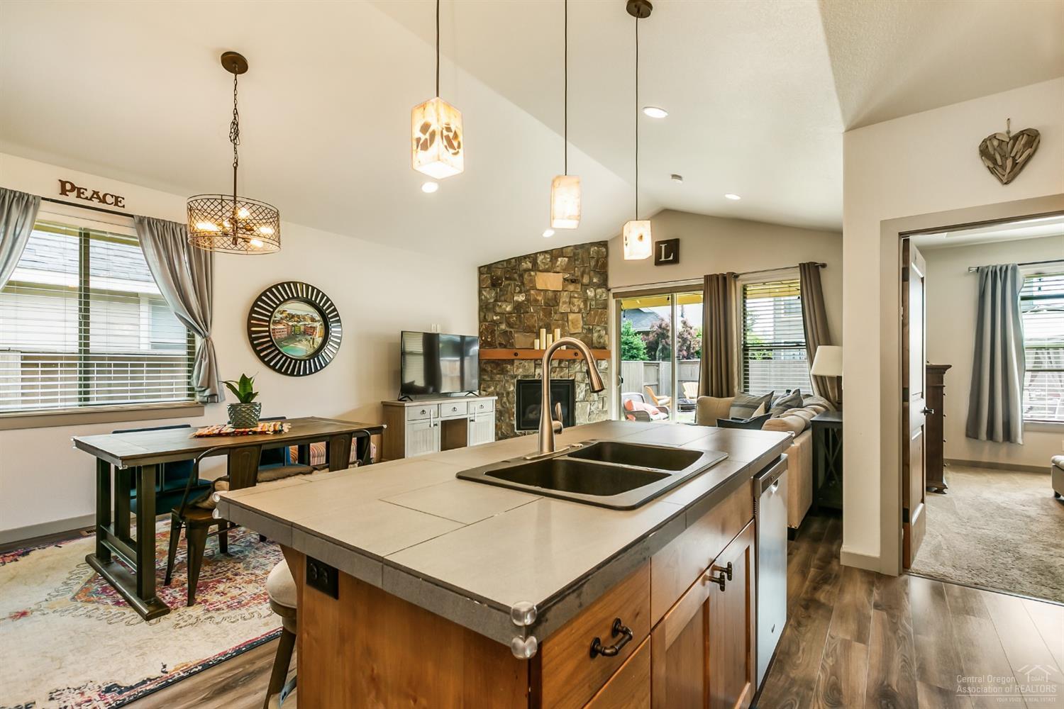 Pettigrew Highlands - Residential