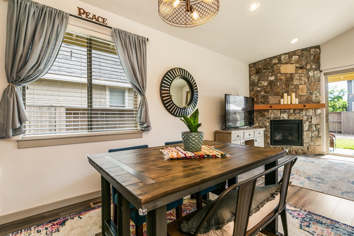 Pettigrew Highlands - Residential