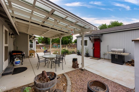 Tiny photo for 2284 NW 13th Street, Redmond, OR 97756 (MLS # 220224235)