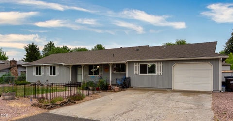 Tiny photo for 2284 NW 13th Street, Redmond, OR 97756 (MLS # 220224235)