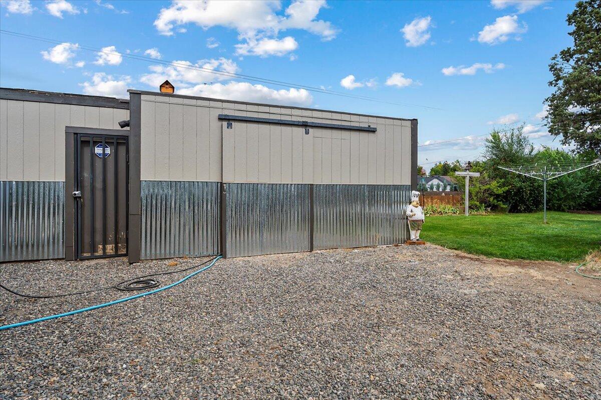 East Rim - Residential