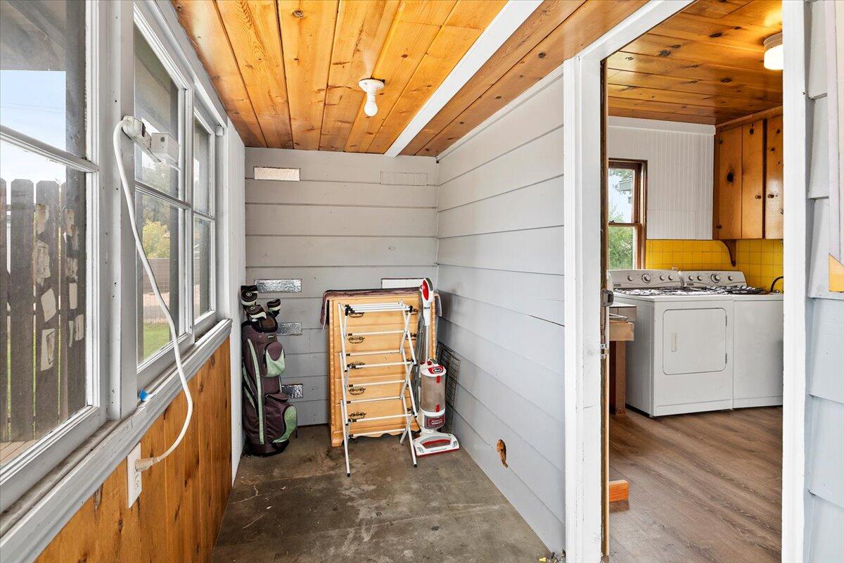 East Rim - Residential