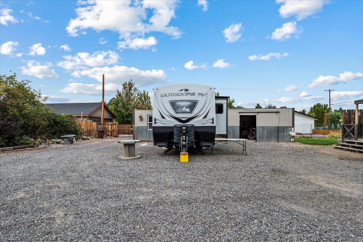 East Rim - Residential