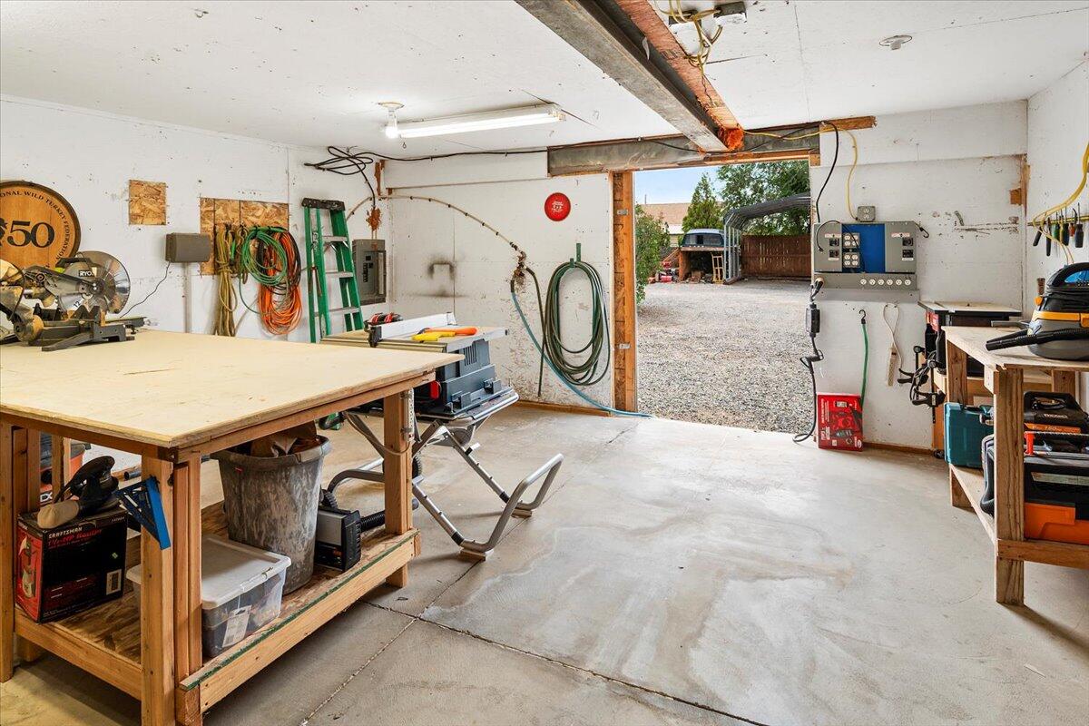 East Rim - Residential