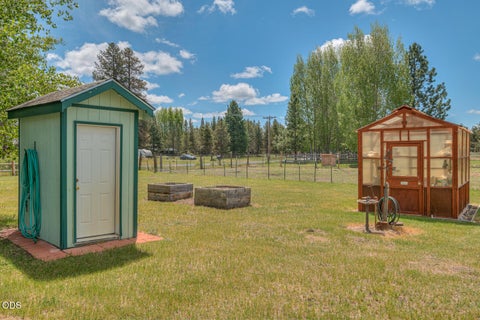 Tiny photo for 53939 Pine Grove Road, La Pine, OR 97739 (MLS # 220222495)