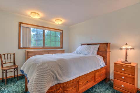Tiny photo for 53939 Pine Grove Road, La Pine, OR 97739 (MLS # 220222495)