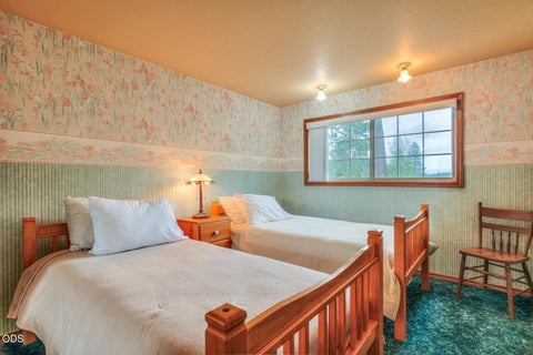 Tiny photo for 53939 Pine Grove Road, La Pine, OR 97739 (MLS # 220222495)