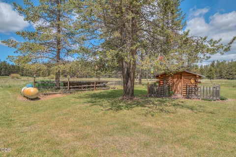 Tiny photo for 53939 Pine Grove Road, La Pine, OR 97739 (MLS # 220222495)