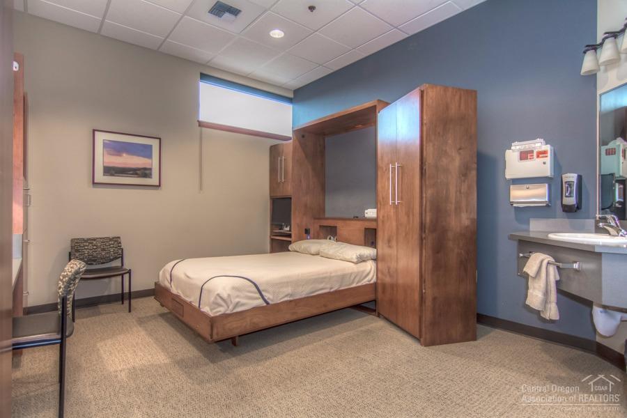 Sunnyside - Commercial Sale