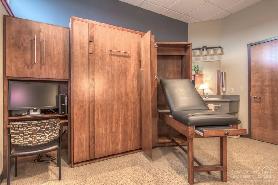 Sunnyside - Commercial Sale