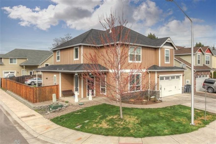 This lovely 5 bedroom/2.5 bath home offers great space with both living and family rooms. Any discriminating buyer will enjoy the beautiful hardwood floors, granite kitchen counter tops and master bedroom on main level. Additional bonuses: soaking tub, walk-in closets, high ceilings and kitchen pantry. Largest backyard in the neighborhood is fully fenced with over-sized gate to allow for extra parking. The backyard covered patio will bring many happy moments of relaxation for the next lucky homeowner.