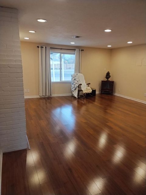 Tiny photo for 2145 Springbrook Rd, Medford, OR 97504 (MLS # 220212230)