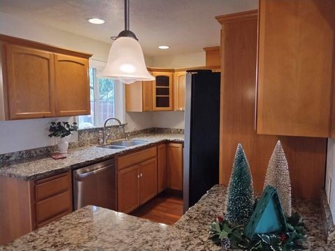 Tiny photo for 2145 Springbrook Rd, Medford, OR 97504 (MLS # 220212230)