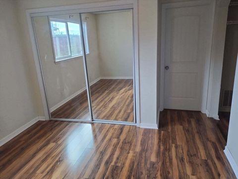 Tiny photo for 2145 Springbrook Rd, Medford, OR 97504 (MLS # 220212230)