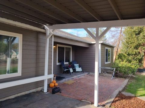 Tiny photo for 2145 Springbrook Rd, Medford, OR 97504 (MLS # 220212230)