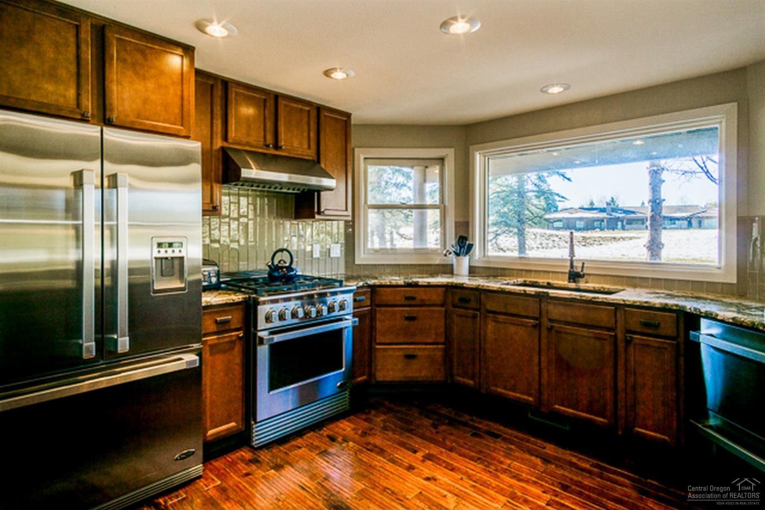 Fairway Point Villag - Residential