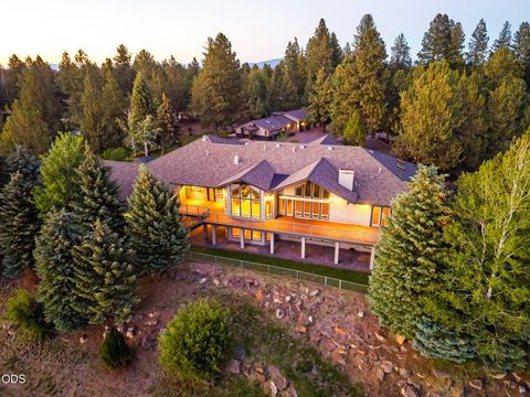 Tiny photo for 21955 Rickard Road, Bend, OR 97702 (MLS # 220224515)