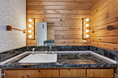 Tiny photo for 21955 Rickard Road, Bend, OR 97702 (MLS # 220224515)