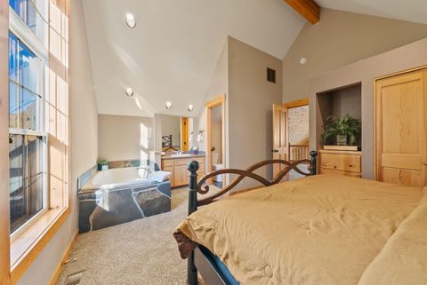 Tiny photo for 1640 Cinnamon Teal Drive, Redmond, OR 97756 (MLS # 220213847)