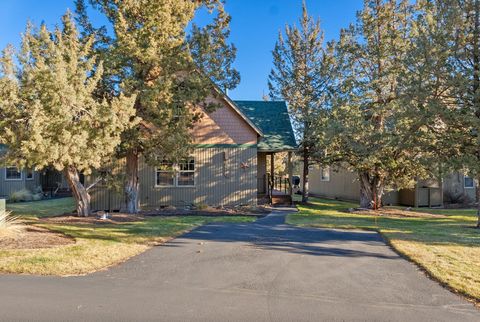 Tiny photo for 1640 Cinnamon Teal Drive, Redmond, OR 97756 (MLS # 220213847)
