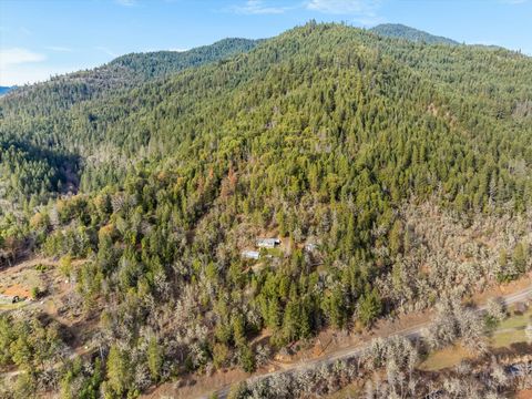 Tiny photo for 18525 E Evans Creek Road, Rogue River, OR 97537 (MLS # 220215103)