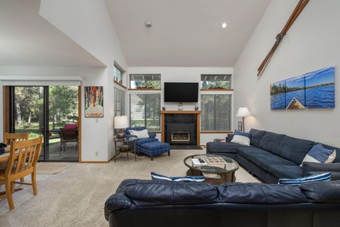 17712 Lake Aspen Court 10 Sunriver OR 97707