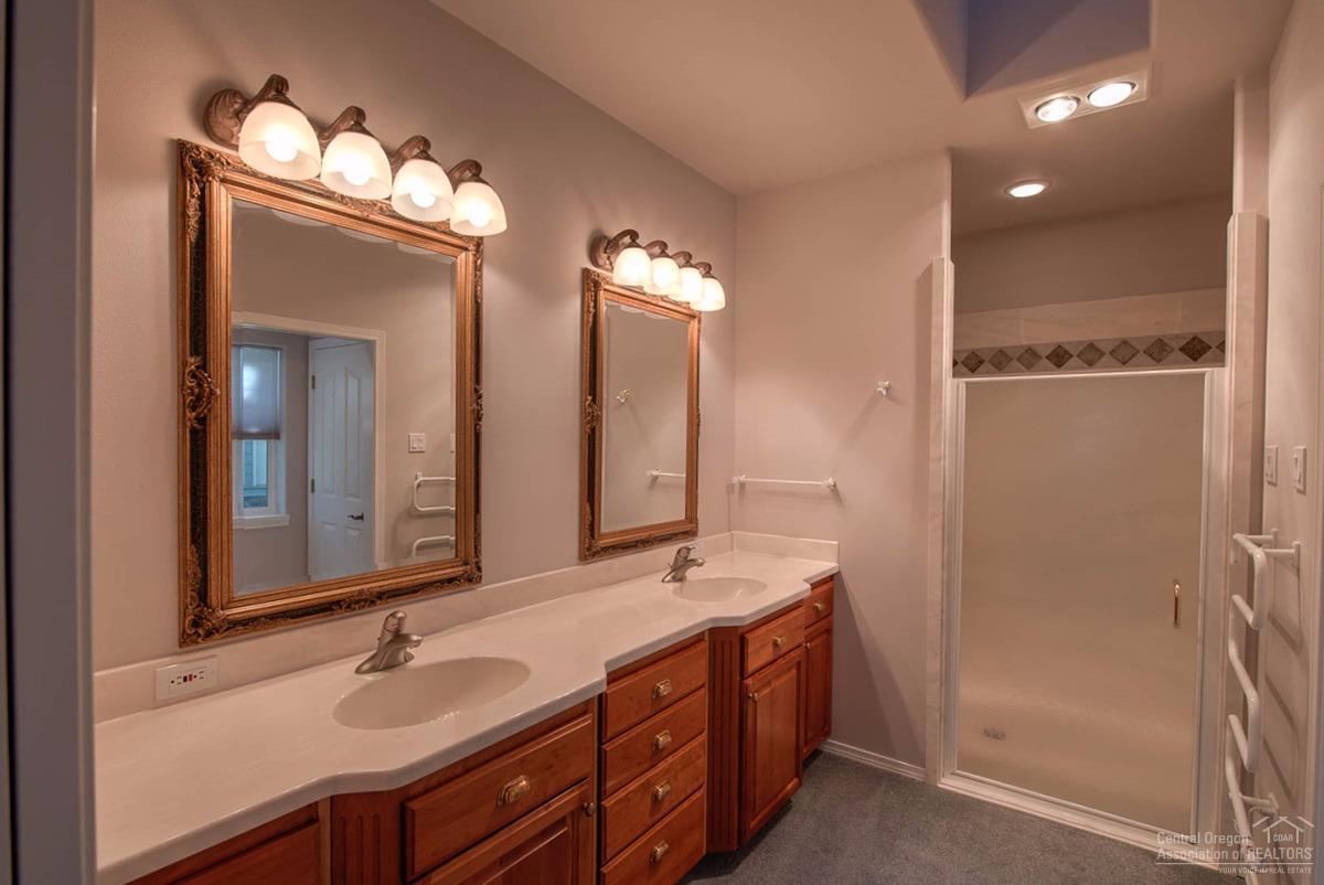 Eagle Crest - Residential