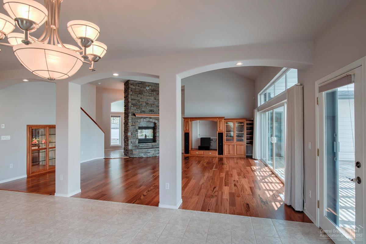 Eagle Crest - Residential