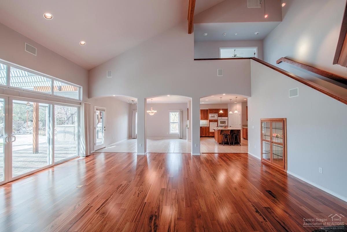 Eagle Crest - Residential