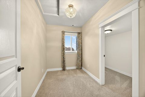 Tiny photo for 1293 Poppy Ridge Drive, Eagle Point, OR 97524 (MLS # 220211508)