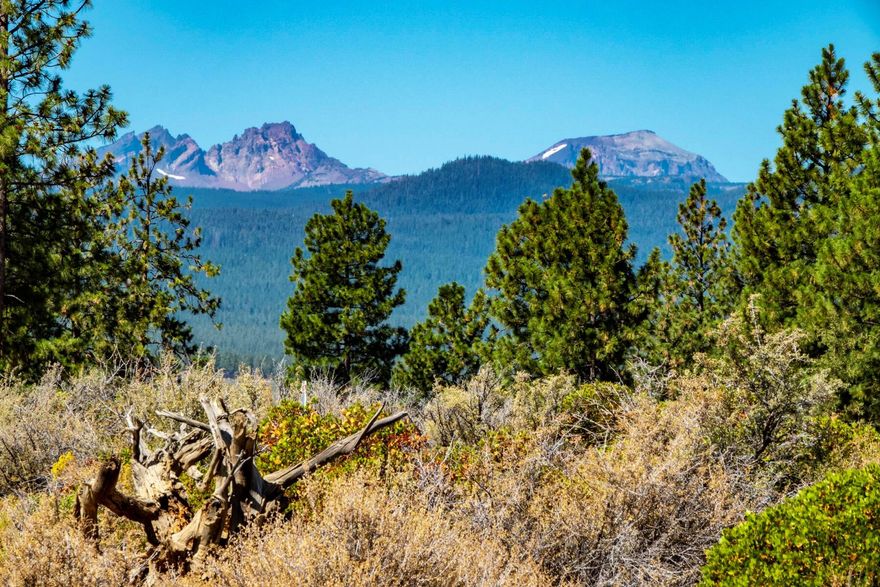 Located on the highest knoll of this exclusive west Bend neighborhood with sweeping views in all directions, this premier lot is ready for your custom build. 

Here, flat and gentle topography with interesting rock features span a roomy 2.5 acres simultaneously lending both privacy and a sense of community. 

Westgate is coveted for its setting - wooded and park-like with immediate access to dining and entertainment, but also just minutes to neighboring Shevlin Park and the Deschutes National Forest beyond.