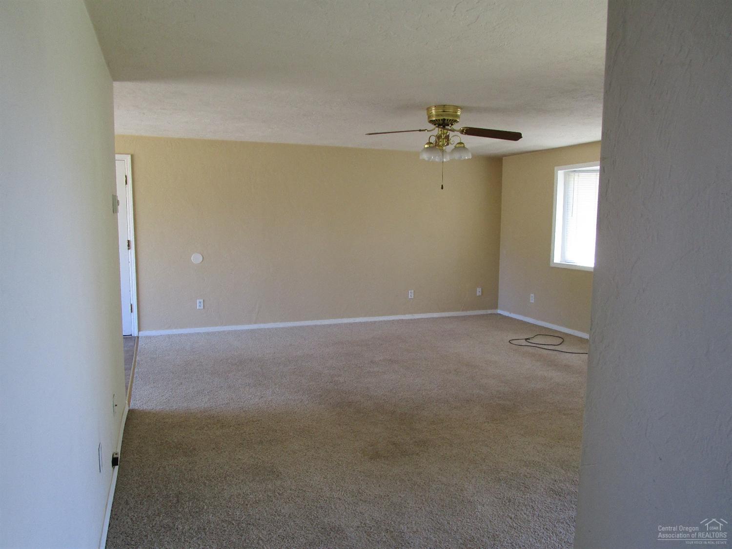 South Moreland Acres - Residential