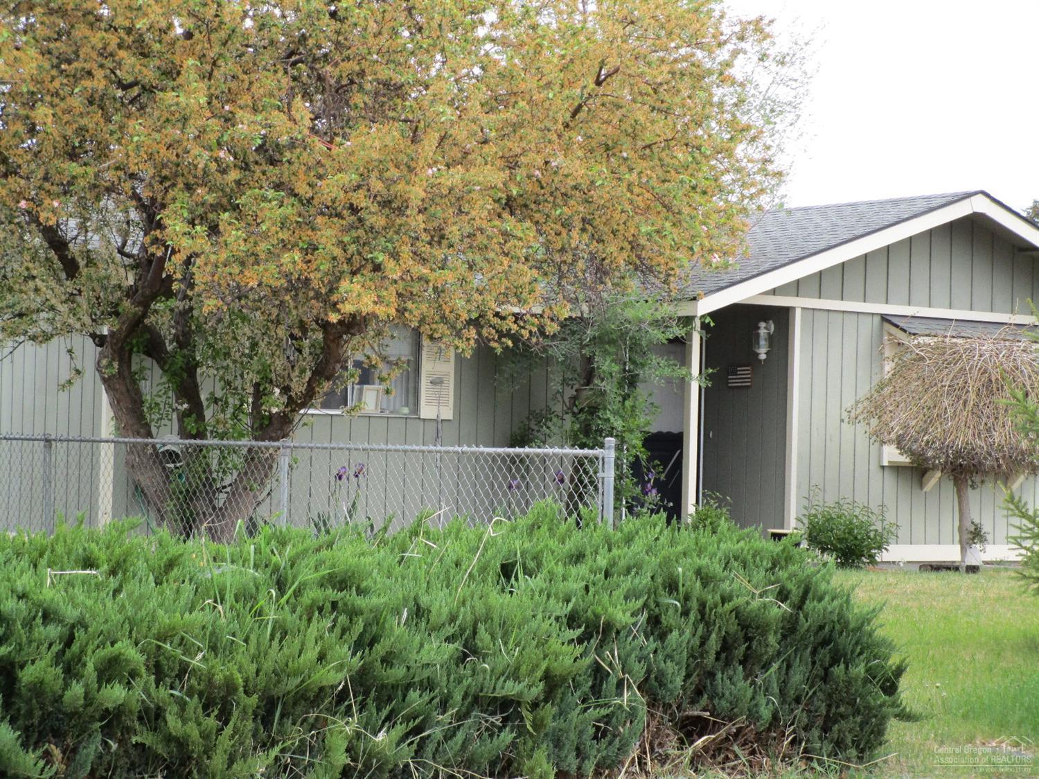 South Moreland Acres - Residential