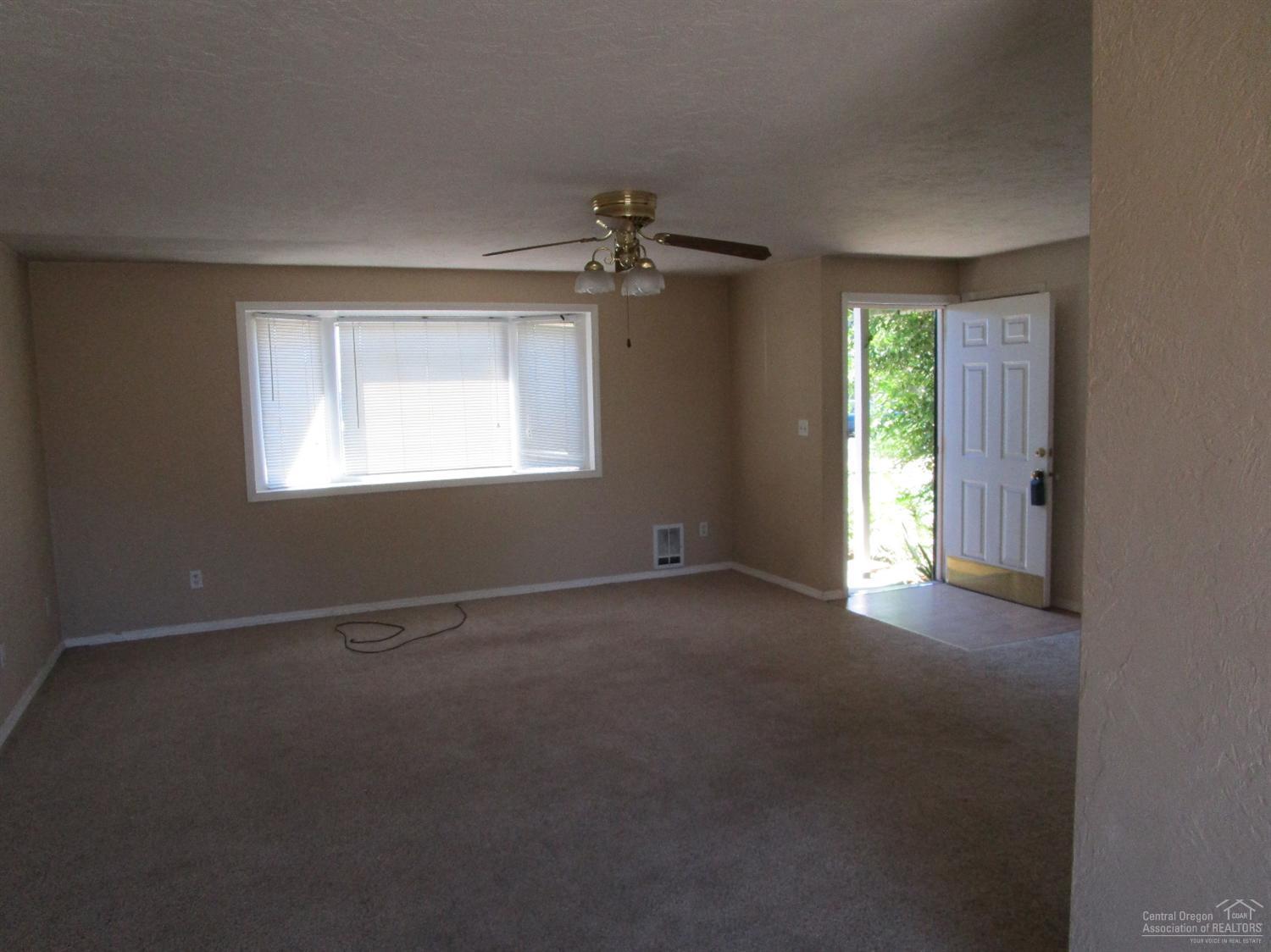 South Moreland Acres - Residential