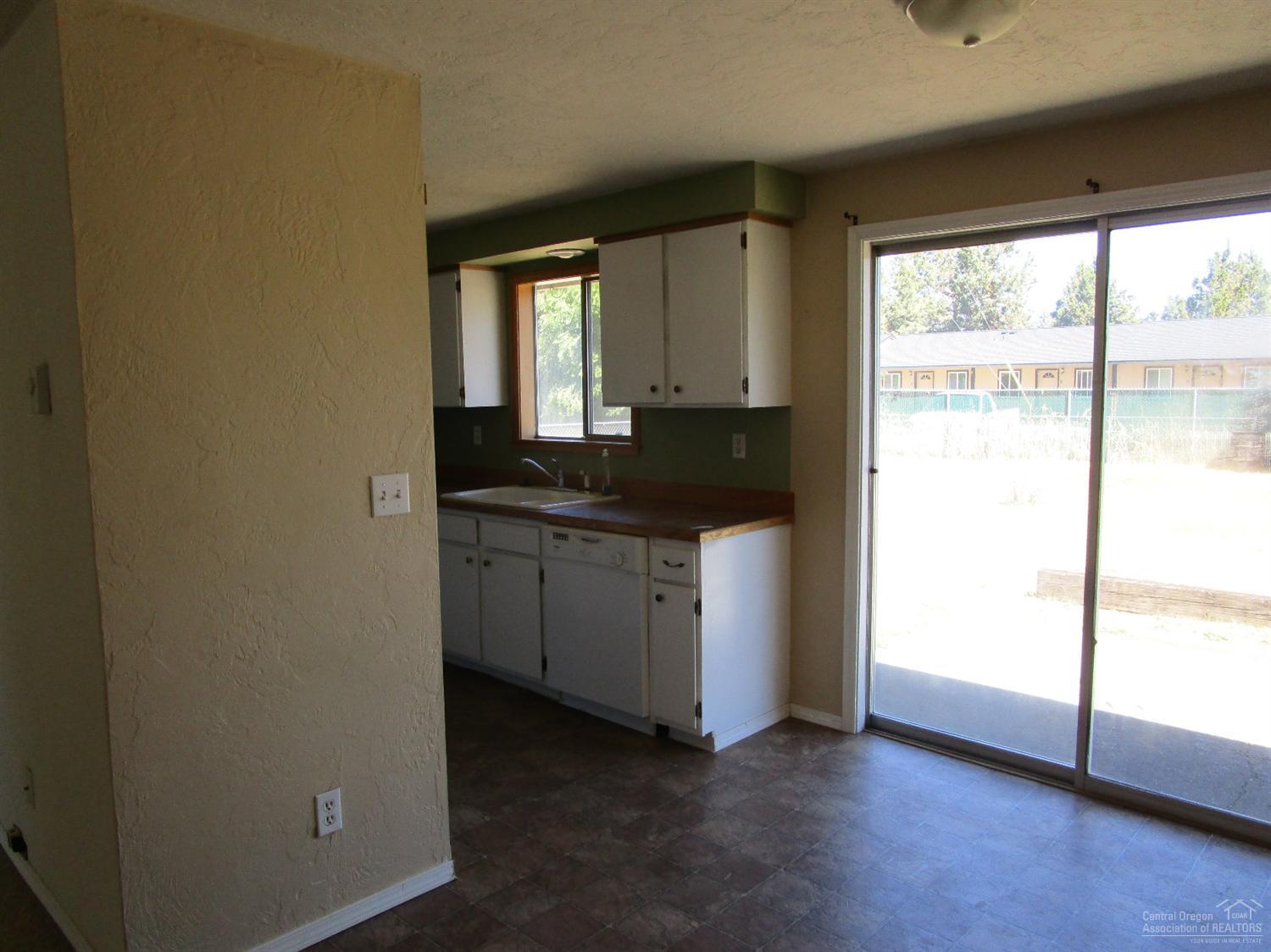 South Moreland Acres - Residential