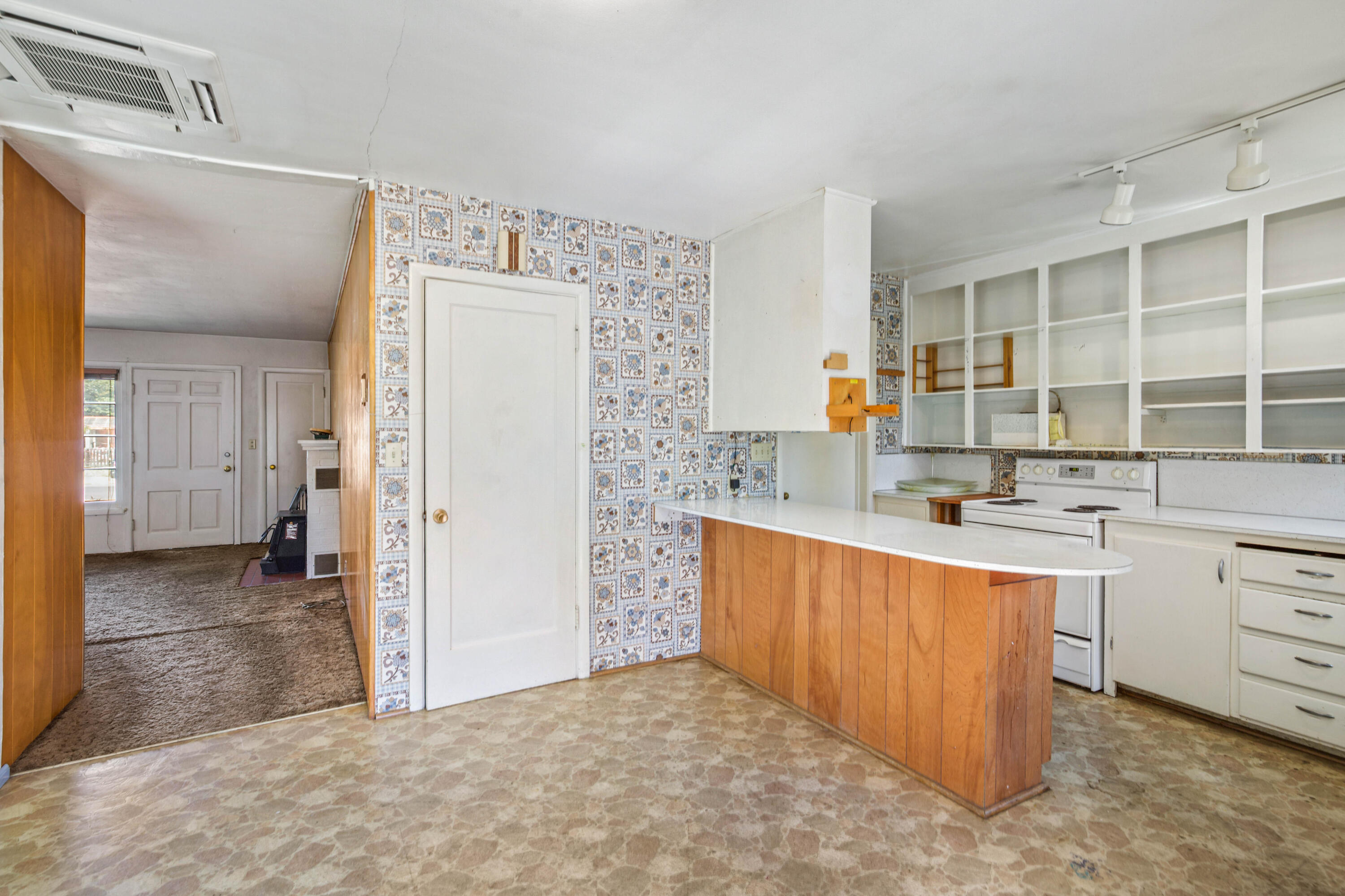 Tuttles First Addition - Residential