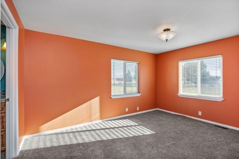 Tiny photo for 9101 NW 31st Street, Terrebonne, OR 97760 (MLS # 220212850)