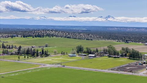 Tiny photo for 9101 NW 31st Street, Terrebonne, OR 97760 (MLS # 220212850)