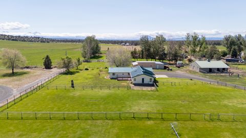 Tiny photo for 9101 NW 31st Street, Terrebonne, OR 97760 (MLS # 220212850)