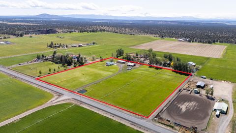 Tiny photo for 9101 NW 31st Street, Terrebonne, OR 97760 (MLS # 220212850)