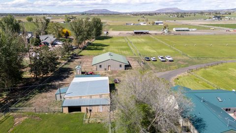 Tiny photo for 9101 NW 31st Street, Terrebonne, OR 97760 (MLS # 220212850)