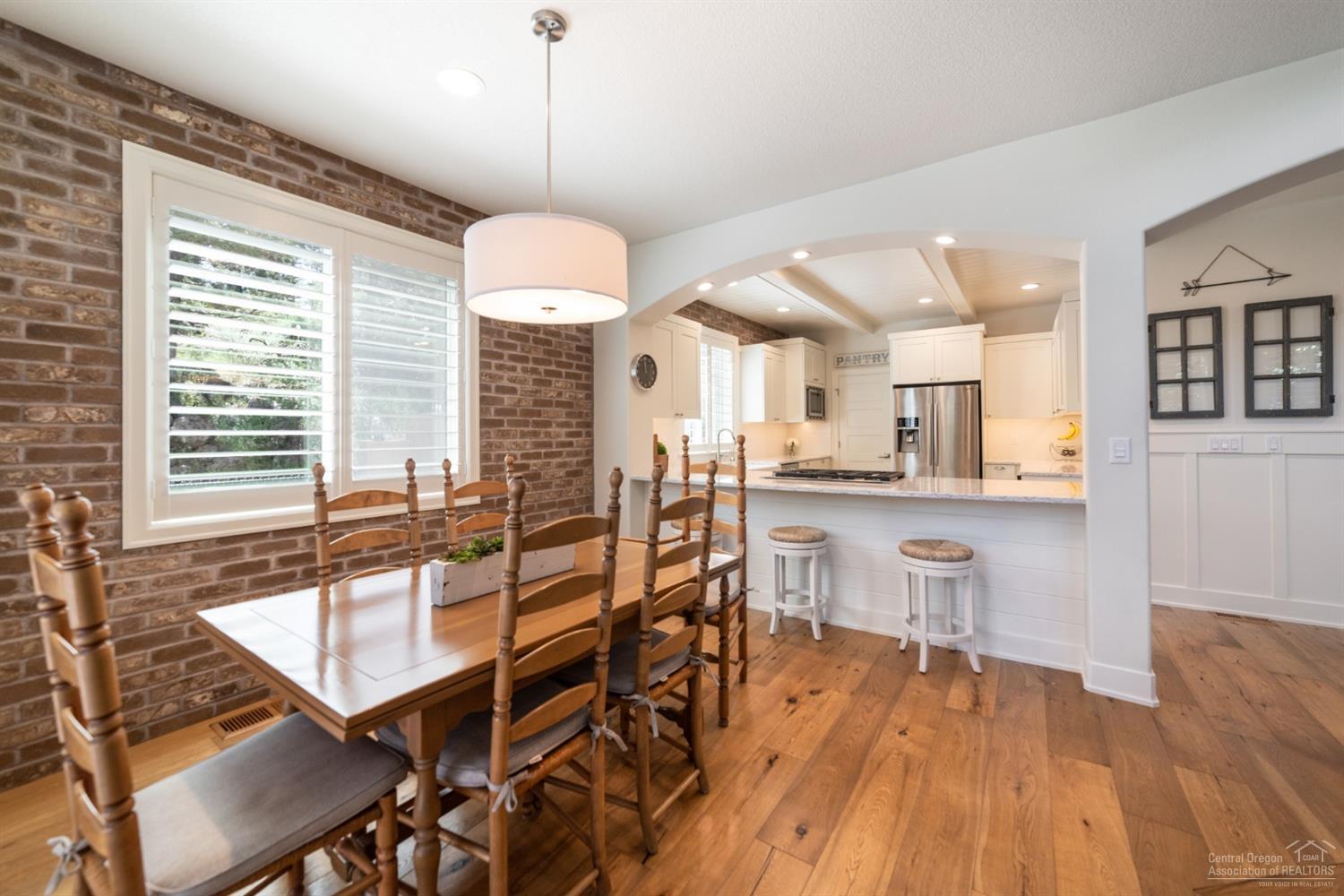 Lava Ridges - Residential