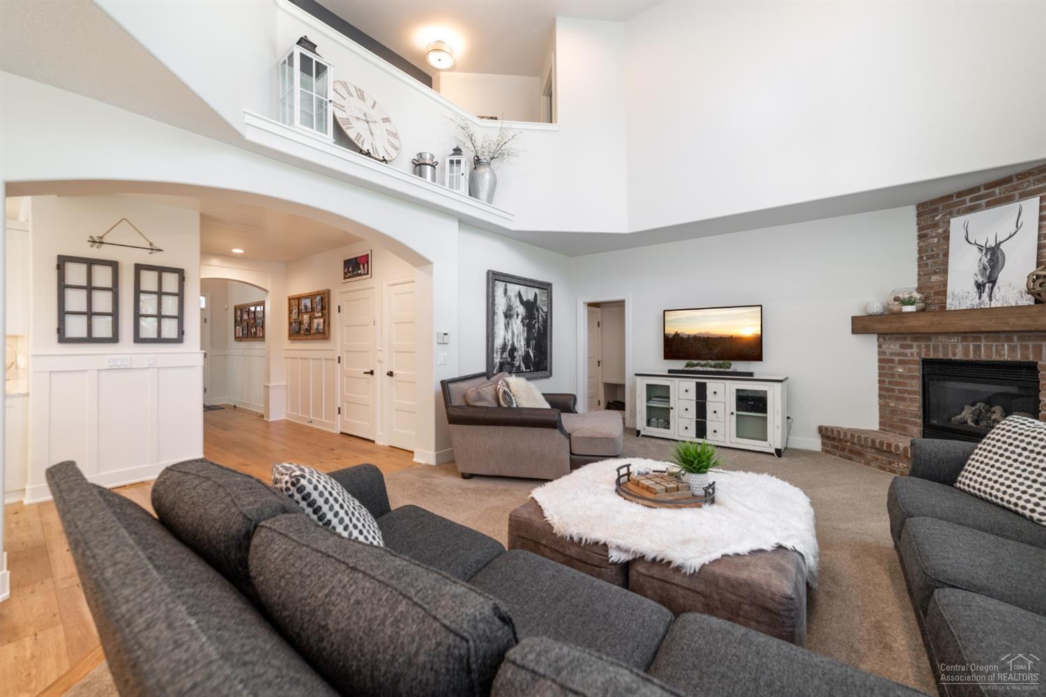 Lava Ridges - Residential