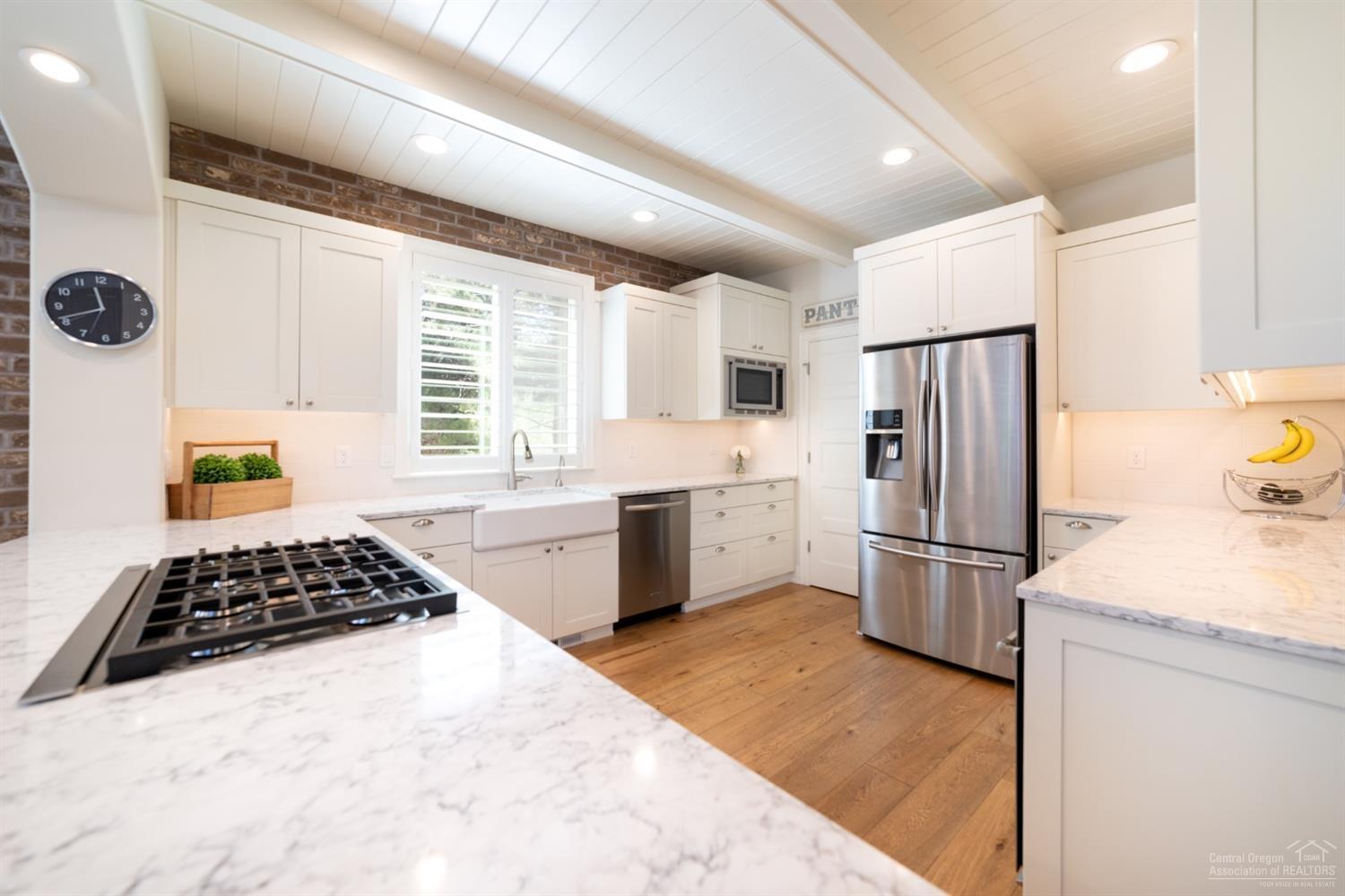 Lava Ridges - Residential